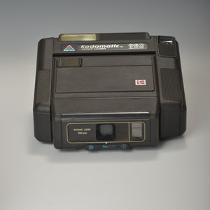 Instant camera Kodamatic 950 with electronic flash (1970-80)
