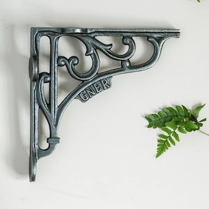 5&#39;&#39; 6&#39;&#39; 71/2&#39;&#39; Cast Iron Rustic Shelf Bracket, Bookshelf Support, Bookshelf Brackets, Antique Iron Shelf Bracket , Rustic Cast Iron Bracket
