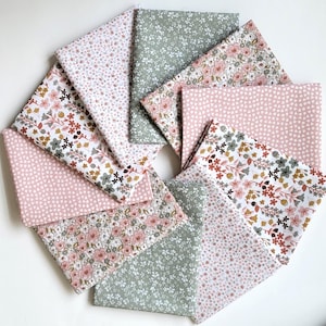 Cotton Quilting Fabric - 5 pc Precut Fat Quarter Bundle - Chelsea  - Vintage Flower Meadow - Pink and Green - Willow Weavers - Domotex