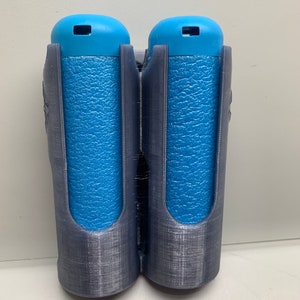 Suministro de material: 2 portaaviones Nerf Mega XL