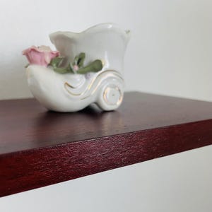 Estante flotante de imitación caoba, estantes personalizados, estante de madera marrón rojizo, estante de pared hecho a mano, estante para libros, estante para dormitorio, estante para habitación de bebé.