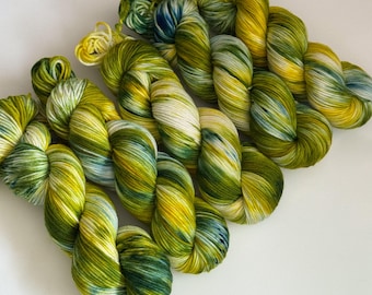 Vacation Hand-Dyed Merino Wool DK Yarn: Tropical Colors