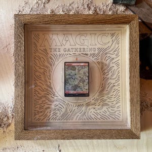 Handgemachte Sammelkarte Schattenbox