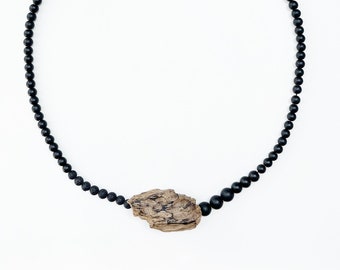 Necklace Drift Wood and Black Onyx Beads, Nature Necklace, Wood and Gemstones, Sea Necklace, Black and Wood Necklace/ INCHI