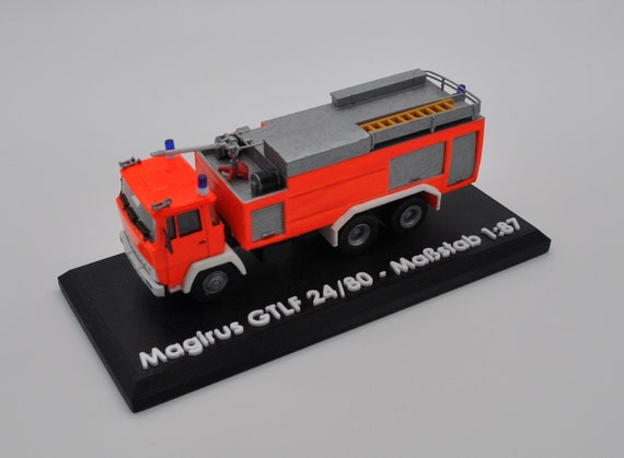 GTLF 24/80 Magirus 1:87 大型タンク消防車消防署 H0 HO モデル構築 3D