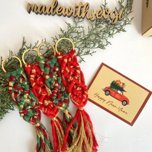Merry Christmas Macrame Keychain Gifts, Personalized Christmas Favors, Holiday Office Coworker Gifts, Happy New Year Bulk Favors, Xmas Favor