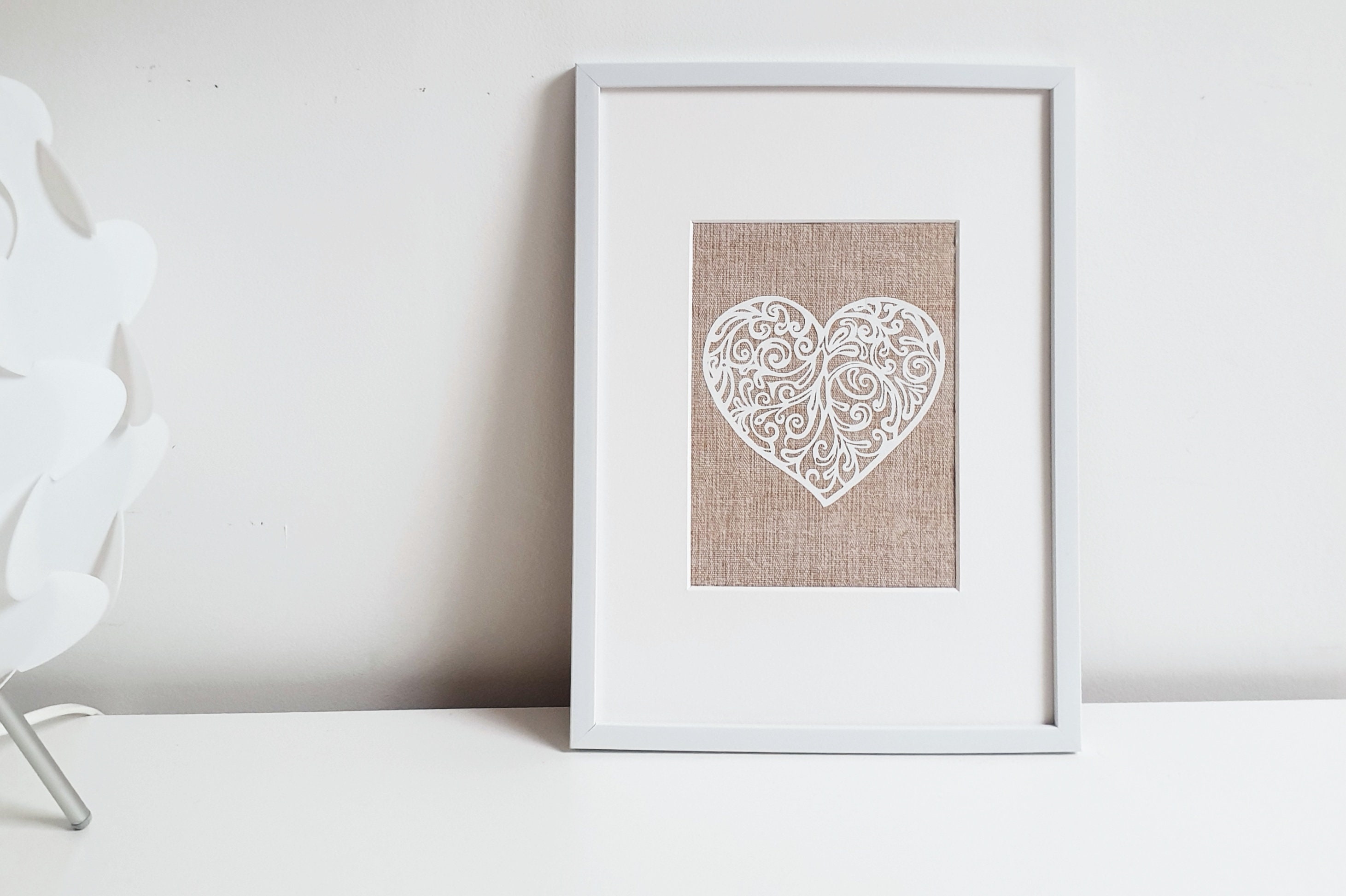 Déco Murale sur Toile de Lin Coeur Blanc ou Rouge