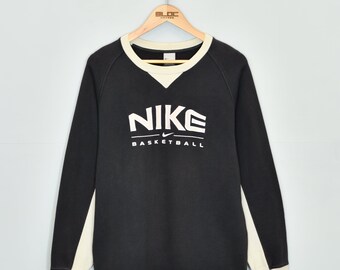 maroon nike sweatshirt
