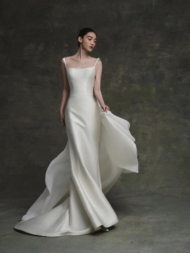 Ivory Satin Wedding Dress Bridal Dress Gown Square Neckline Long Train ...