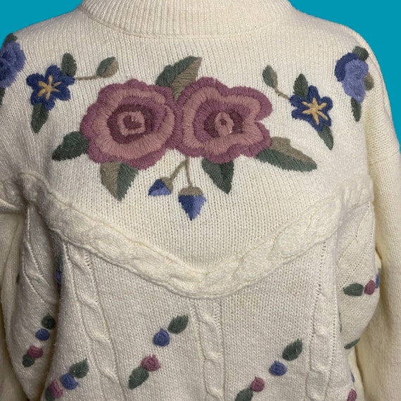 Vintage Floral Grannnycore Embroidered 90's Sweat… - image 5