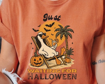 Summerween Goose Shirt, Spooky Summer Tee, Funny Halloween Goose, Retro Fall Shirt, Girly Goose Shirt, Beach Vibes Halloween T-Shirt