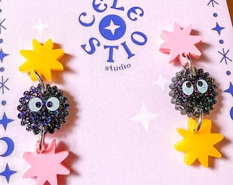 Ruß Sprite Pastell Ohrringe | Chihiros Reise ins Zauberland Studio Ghibli Japanisch Anime inspiriert Niedlichen handgemachten Schmuck