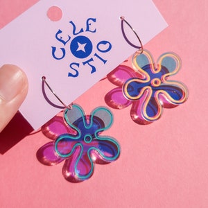 Spongebob Squarepants Holographic Flower Acrylic Earrings - Bikini Bottom Iridescent Laser Cut Dangle Hoop Cartoon TV Jewellery