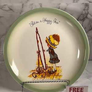 Holly Hobbie Collector&#39;s Edition Plate - Put on a Happy Face - 1972