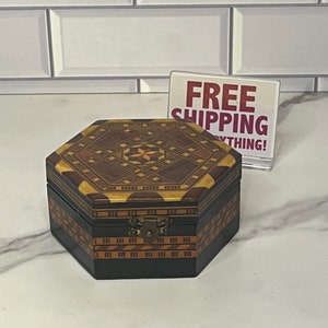 Small Trinket Box -  Vintage Inlaid Wood