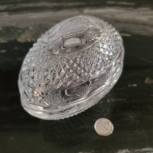 1977 Mother&#39;s Day Crystal Egg - Excellent Condition!