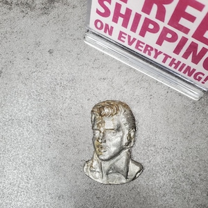 Elvis Charm Bust - Small Metal Elvis - Vintage