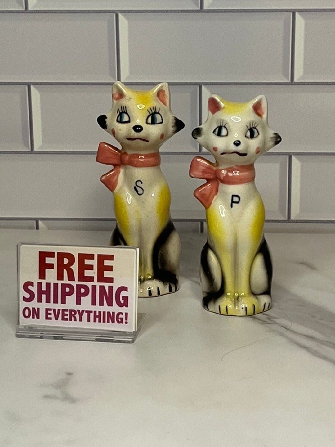 Kitty Cat Salt & Pepper Shakers 1960's Vintage - Etsy