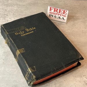 Vintage 1959 King James Version Holy Bible Concordance