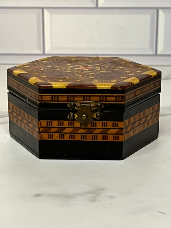 Small Trinket Box Vintage Inlaid Wood Gem