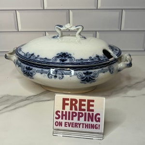 Leighton Regal Floral Pattern Tureen - Blue and White - Vintage