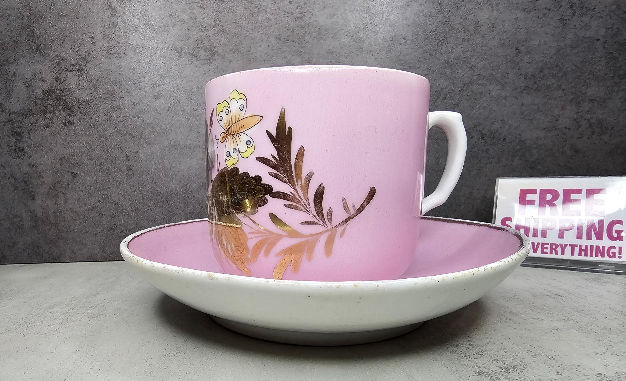 ヴィンテージ ムスタッシュ カップ＆ソーサー ピンク、ゴールドトリム