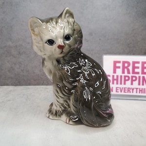 Vintage Black & White Kitty Cat Figurine