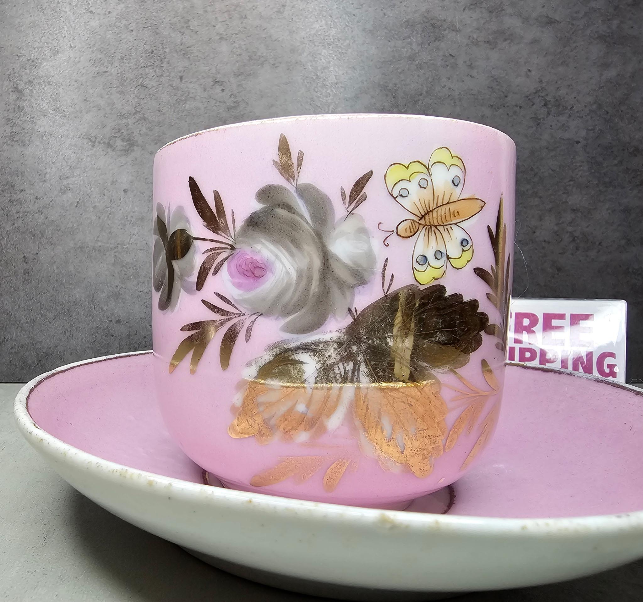 ヴィンテージ ムスタッシュ カップ＆ソーサー ピンク、ゴールドトリム