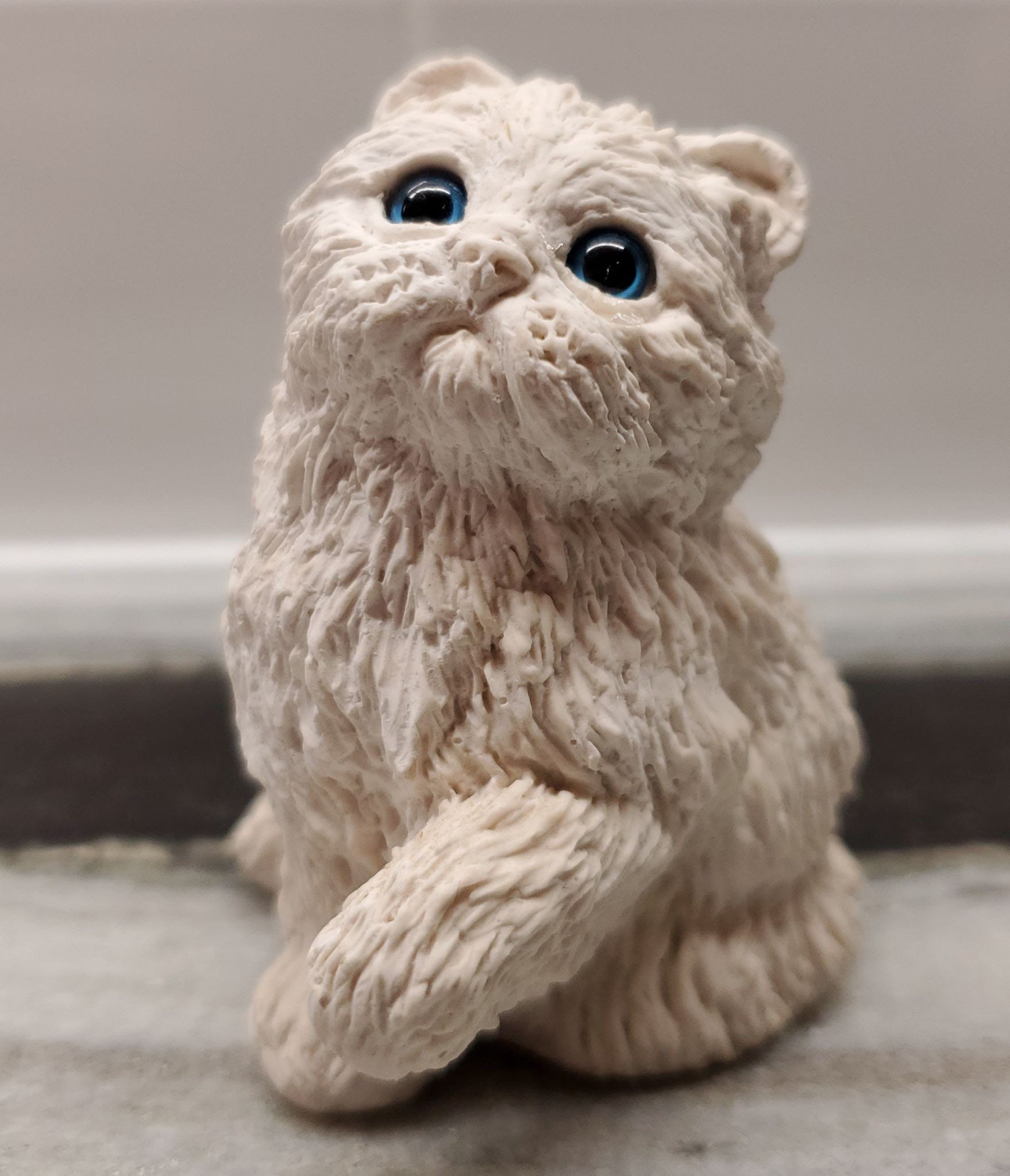1986 UDC White Persian Small Cat - Etsy
