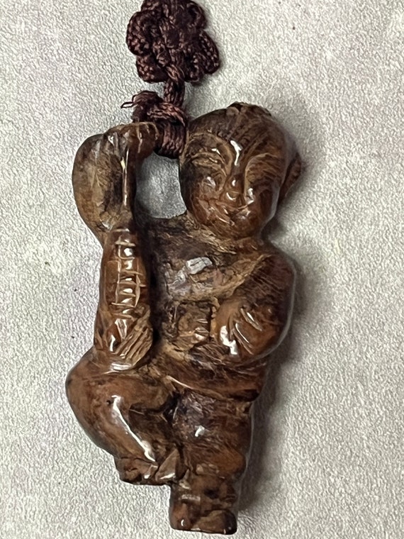 Vintage Carved Wood Chinese Man Figurine Necklace - image 9
