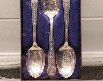 WM Rogers Presidential Spoons - set of 3