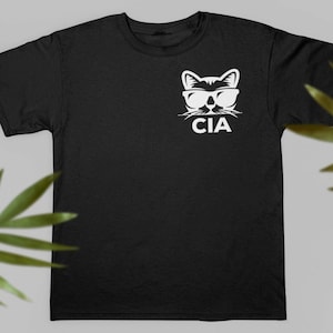Cat Tshirt, Cat Lovers Gift, Cat Hiding in Pocket Shirt, Cute Cat Shirt, Cute Kitty in Pocket Tee, Pocket Cat Tshirt, Cat Mom Shirt, CIA