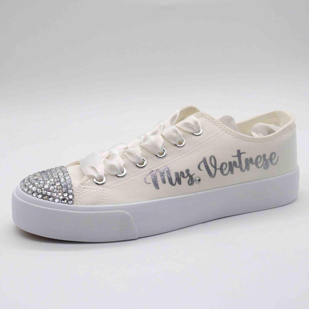 Zapatillas de novia personalizadas: zapatos de boda con purpurina