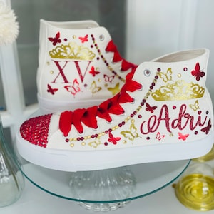 Personalisierte Quinceanera Sneakers: Strass Schmetterling XV Geburtstag Schuhe