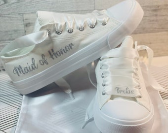 Bridesmaid Sneakers low top canvas | Maid of Honor Custom Shoes  | Bridesmaid Personalized trainers | Bachelorette trip look | Bride shower