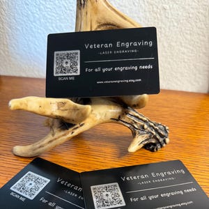 Anpassbare Metall-Visitenkarten mit Ihrem Premium-Design - Langlebig 0,45 mm Dicke - Graviert & Personalisiert