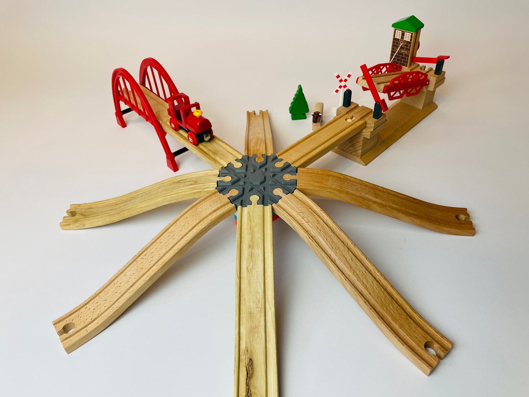 Incrocio Ferroviario A 8 Vie Per Treni In Legno – Compatibile BRIO, IKEA, Thomas, PLA Stampato In Francia (12x12 Cm)