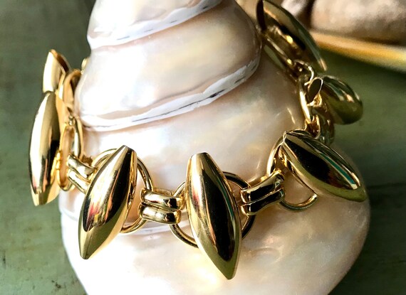 Bracelet Fantaisie Vintage En Métal Doré – Bijou D'occasion, Sans Marque, Style Rétro