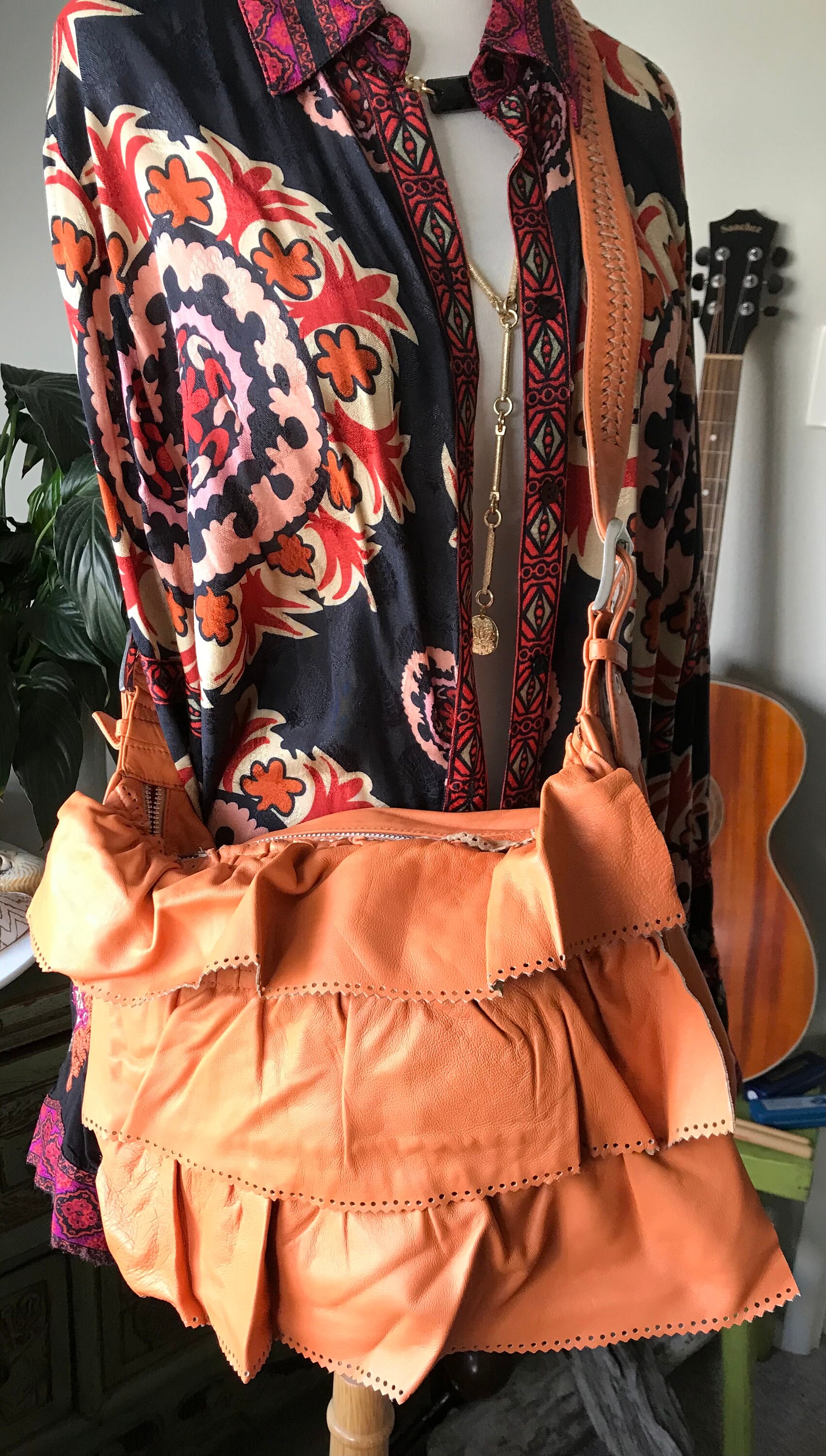 Vintage Orange Leather Fringe Bag: Pleated Crossbody Shoulder Bag 
