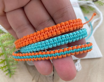 Oranje en turkoois waxkoordarmband: Boho Football Team-armband
