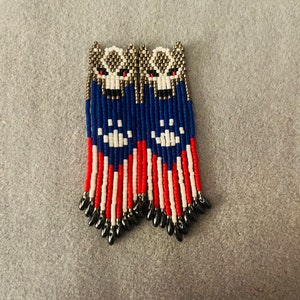 Boucles d&#39;oreilles drapeau loup