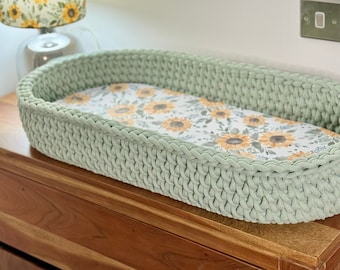 Crochet Changing Mat Basket Tutorial, crochet basket tutorial, crochet basket pattern, changing basket tutorial, crochet basket pdf.