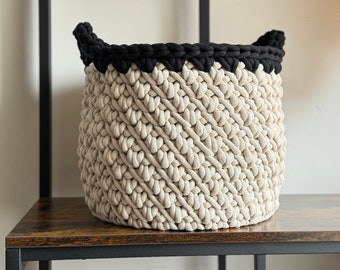 Crochet Storage Basket Pattern and Video Tutorial, crochet handled basket pattern, crochet bowl pattern, crochet pattern, crochet plant pot