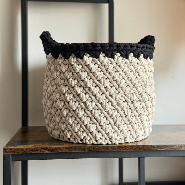 Crochet Storage Basket Pattern and Video Tutorial, crochet handled basket pattern, crochet bowl pattern, crochet pattern, crochet plant pot