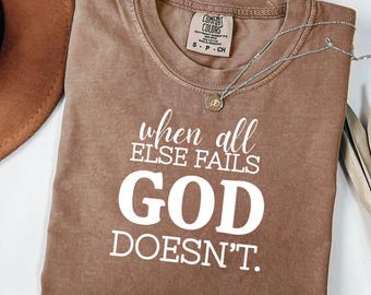 Bóg nie zawodzi (SVG), Koszulka z Bogiem, Chrześcijański SVG, Wiara w SVG, Chrześcijański plik do cięcia, Koszulka chrześcijańska, Koszulka damska, Jezus SVG, Koszulka z Jezusem
