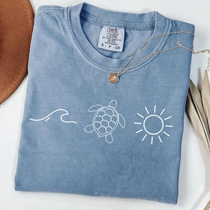 Ocean Turtle Sun Shirt Svg, Sommarskjorta Png, Strand Png, Sommar Png, Kvinnaskjorta, Sommarvibbar Png, Sommarskjorta, Oceanskjorta, Kvinnaskjorta