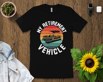 Retro Pontoon Boat T-Shirt, Lake Life Shirt, Boating T Shirt, Gift for Boaters, Summer Shirt, Pontoon Lover, Boating Trip Apparel