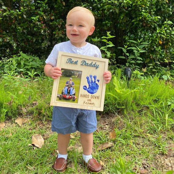 Father’s Day gift from child, Best Daddy Hands Down wood photo frame for 4x6 photo, do-it-yourself child’s handprint, gift for dad