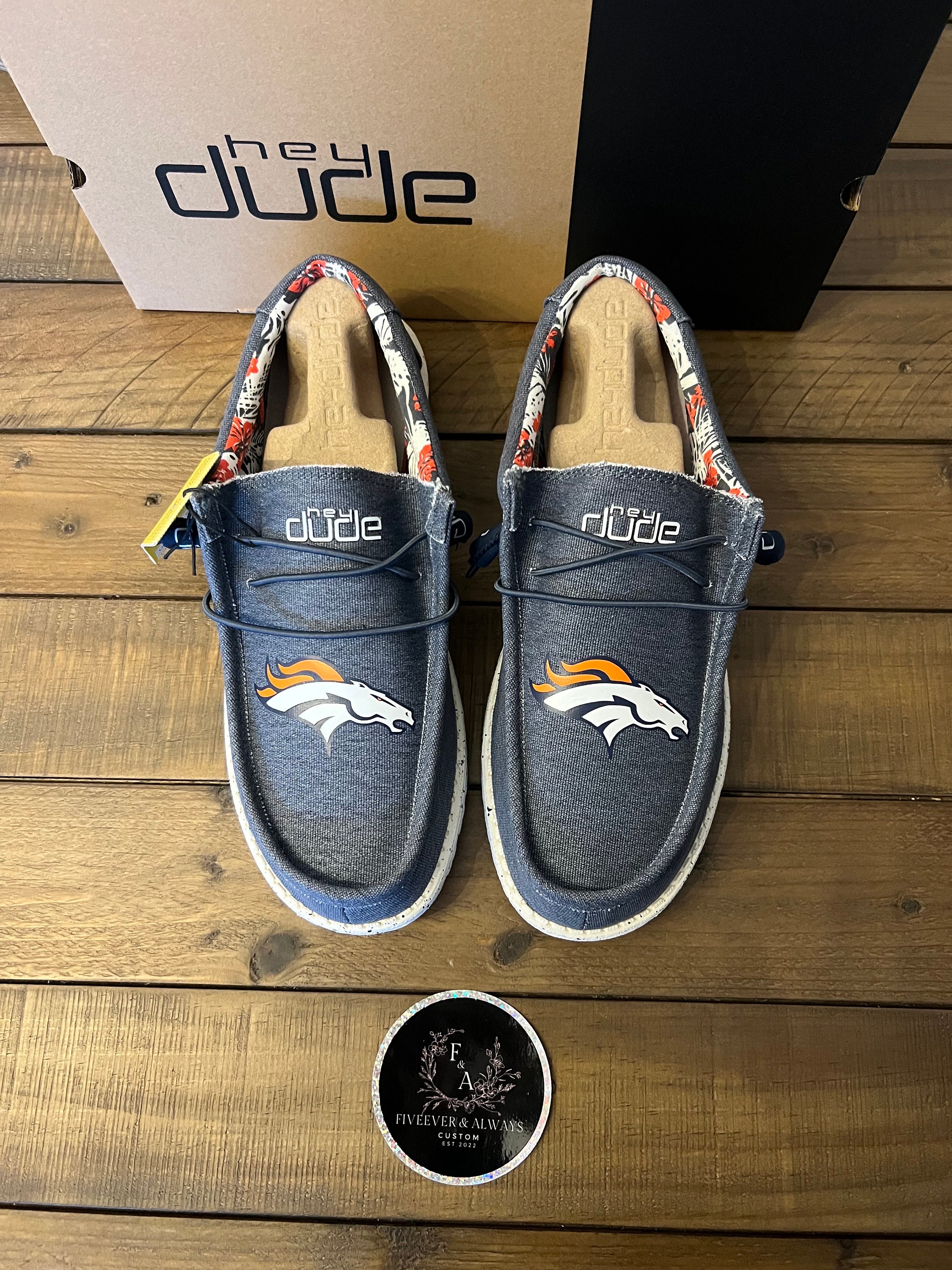 Denver broncos deals men's shoes
