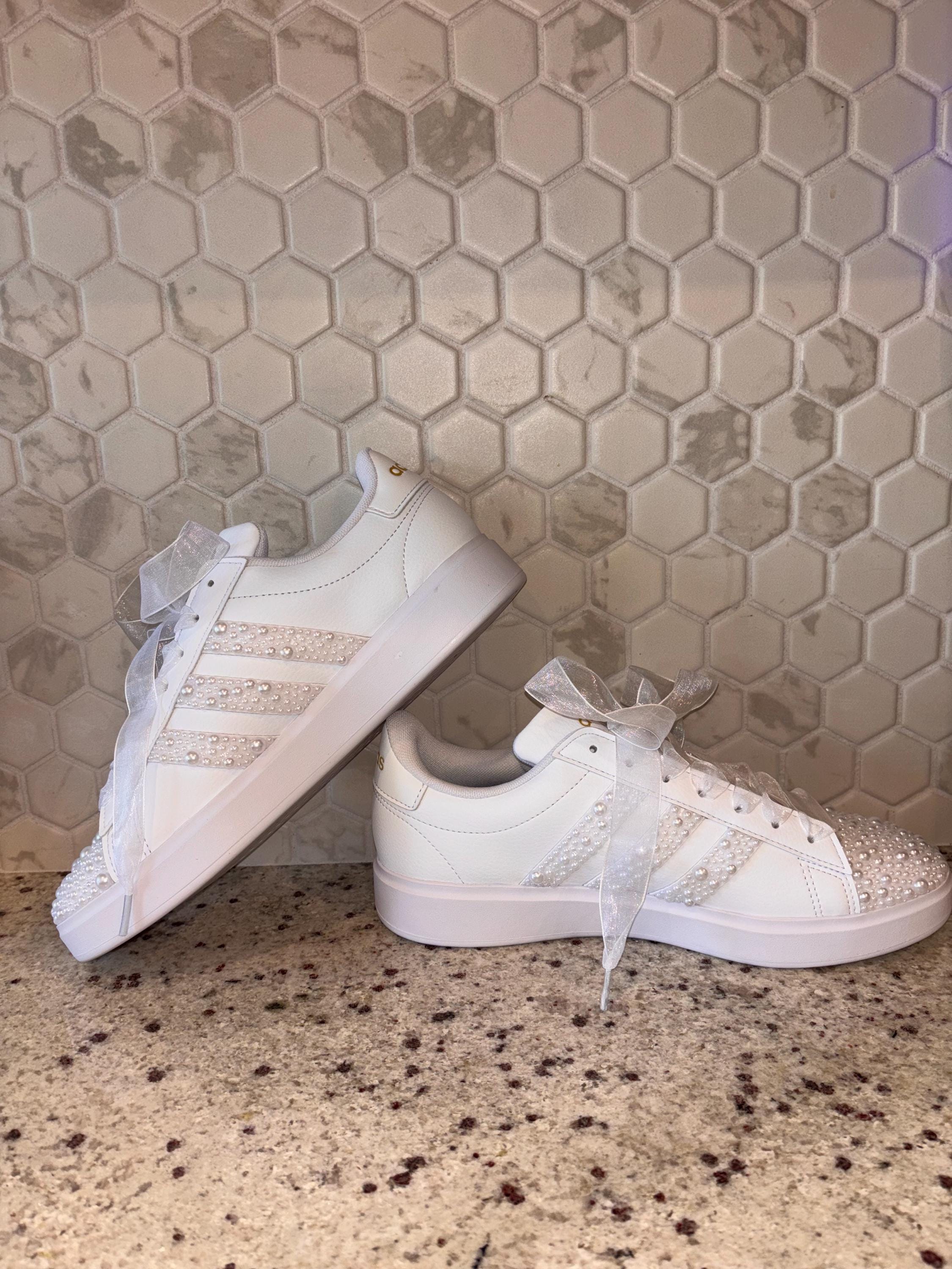 adidas gazelle silver green womens adidas Predator Elite Tongue Firm Ground - Lucid Red/Core Black/Ftwr White